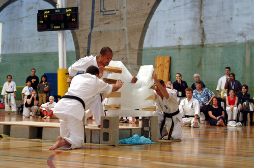 picture - Jun Shihan Ino Ice break 2003.jpg